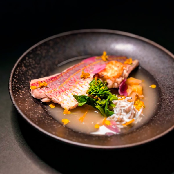 サイトウタケフミシェフの魚料理